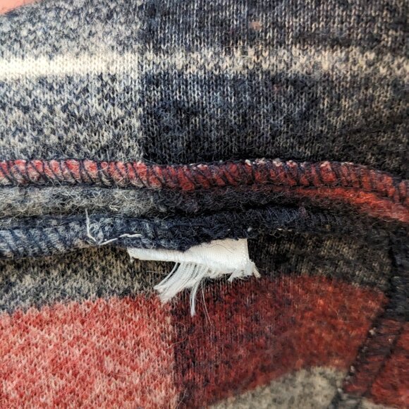 Tahari Wool Blend Button Down Oversized Plaid Jacket Coat Shacket Size Small - Picture 6 of 8